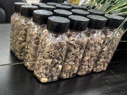 Green Essence Moringa Seeds